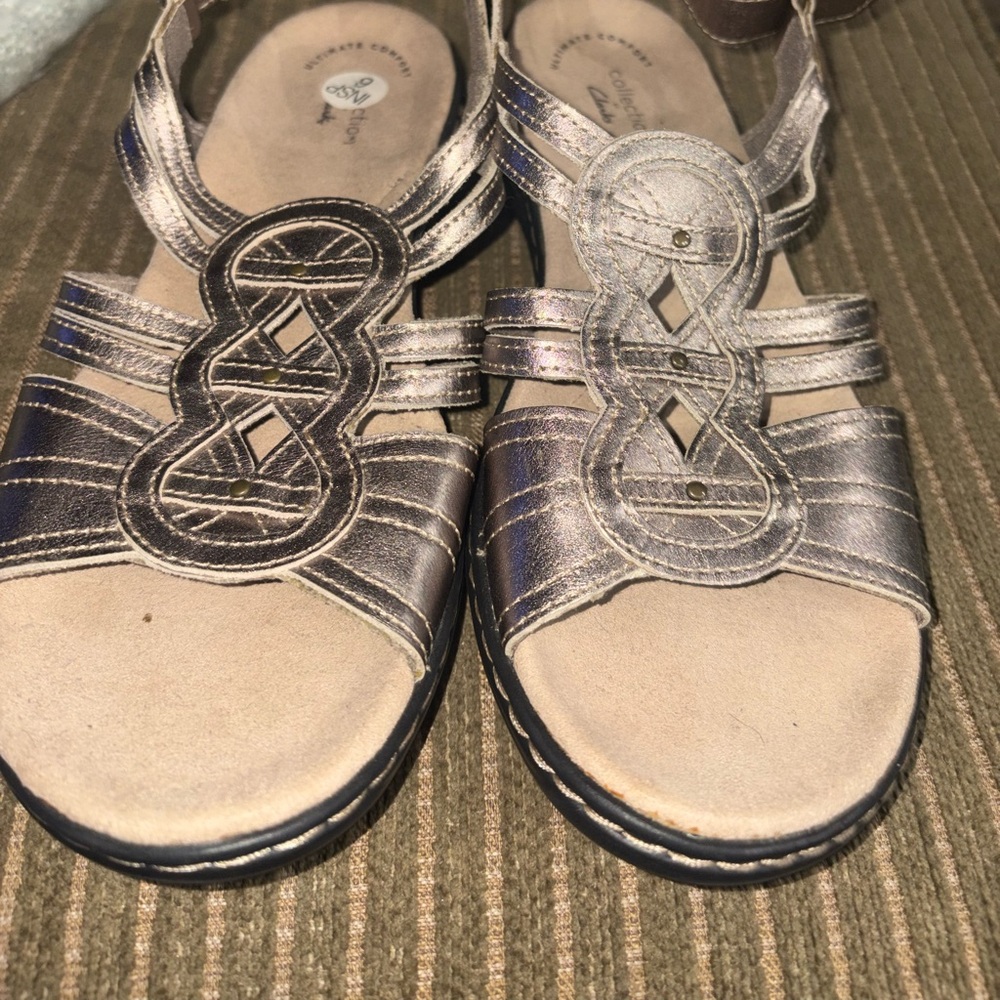 NEW Elegant Silver Strappy Sandals